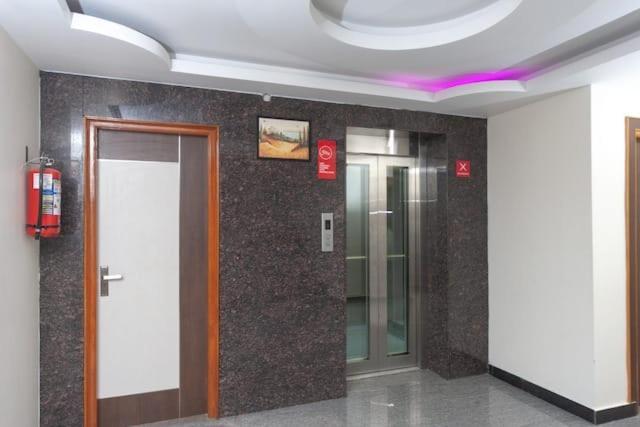 Famous Residency Hotel Tiruchirappalli Екстериор снимка